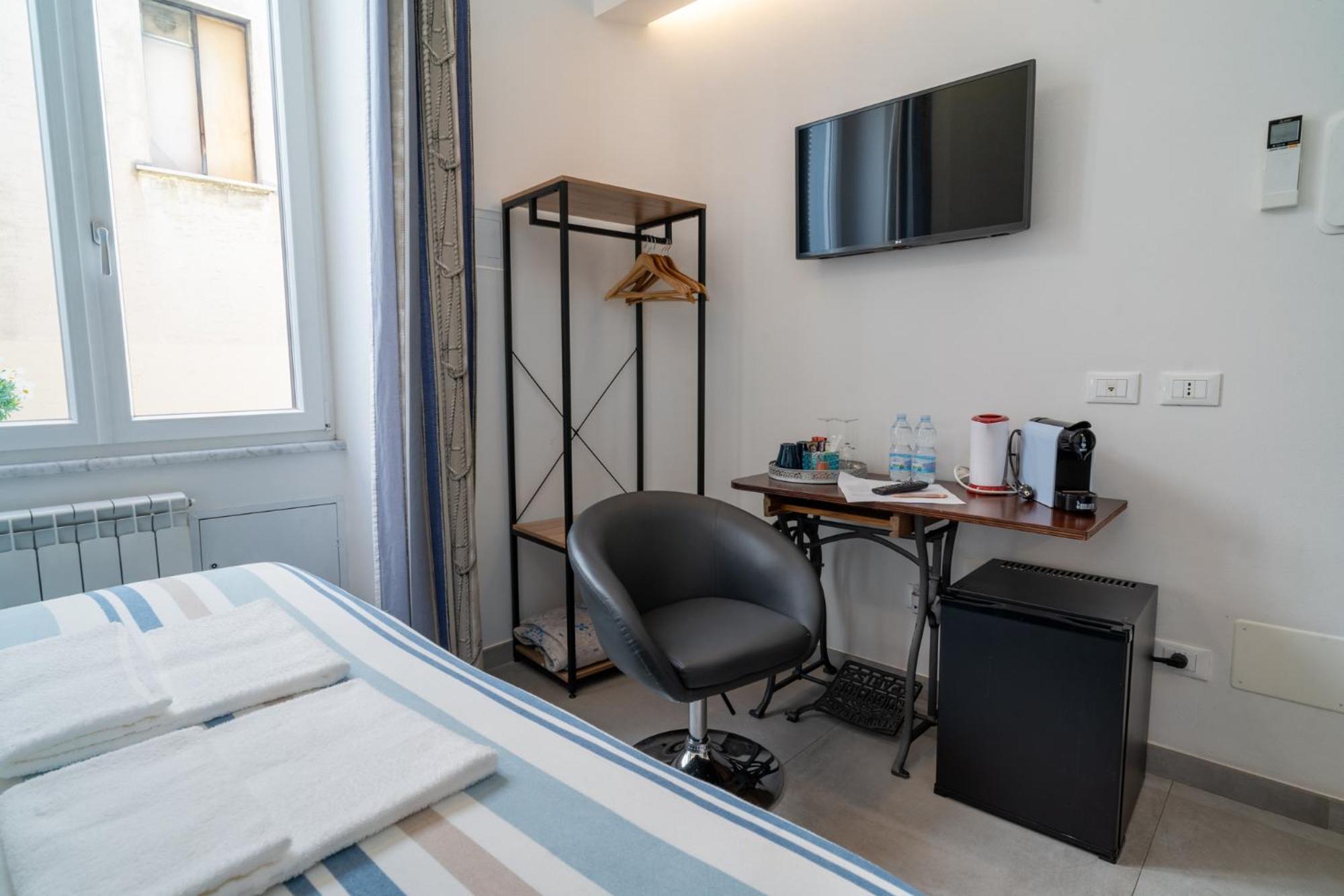 Teresa Rooms & Suites ลาสเปเซีย ภายนอก รูปภาพ