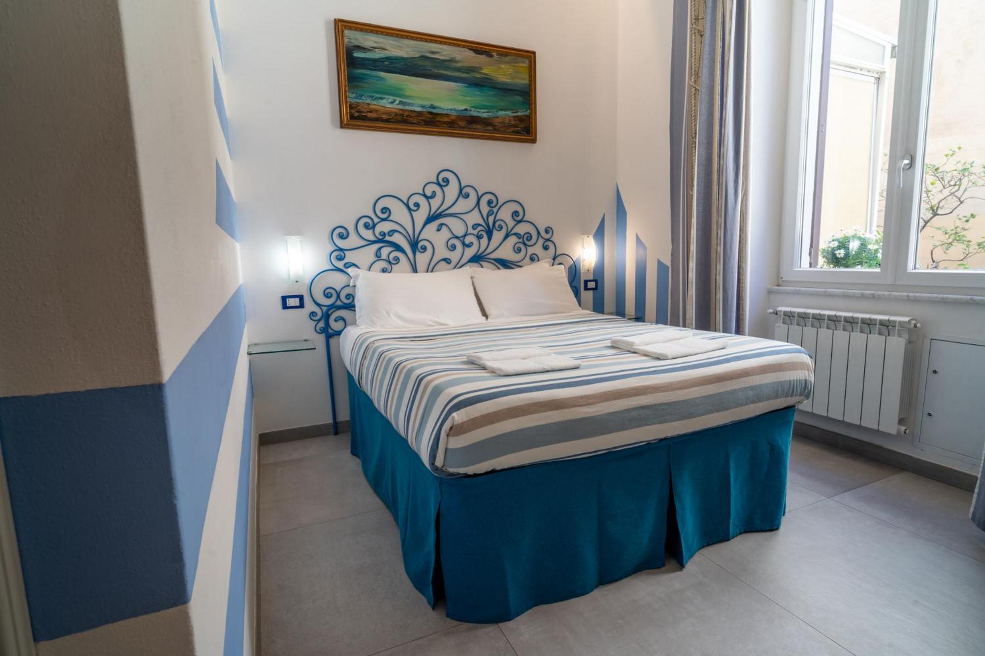 Teresa Rooms & Suites ลาสเปเซีย ภายนอก รูปภาพ