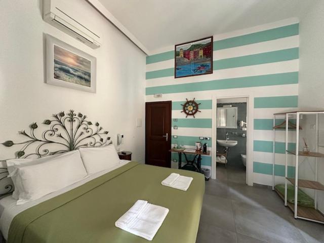 Teresa Rooms & Suites ลาสเปเซีย ภายนอก รูปภาพ
